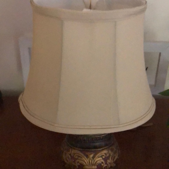Small lamp works perfectly! - Picture 3 of 7